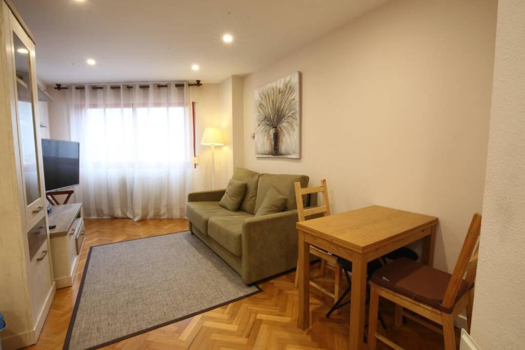 Apartamento Oviedo Las Palomas 외부 사진